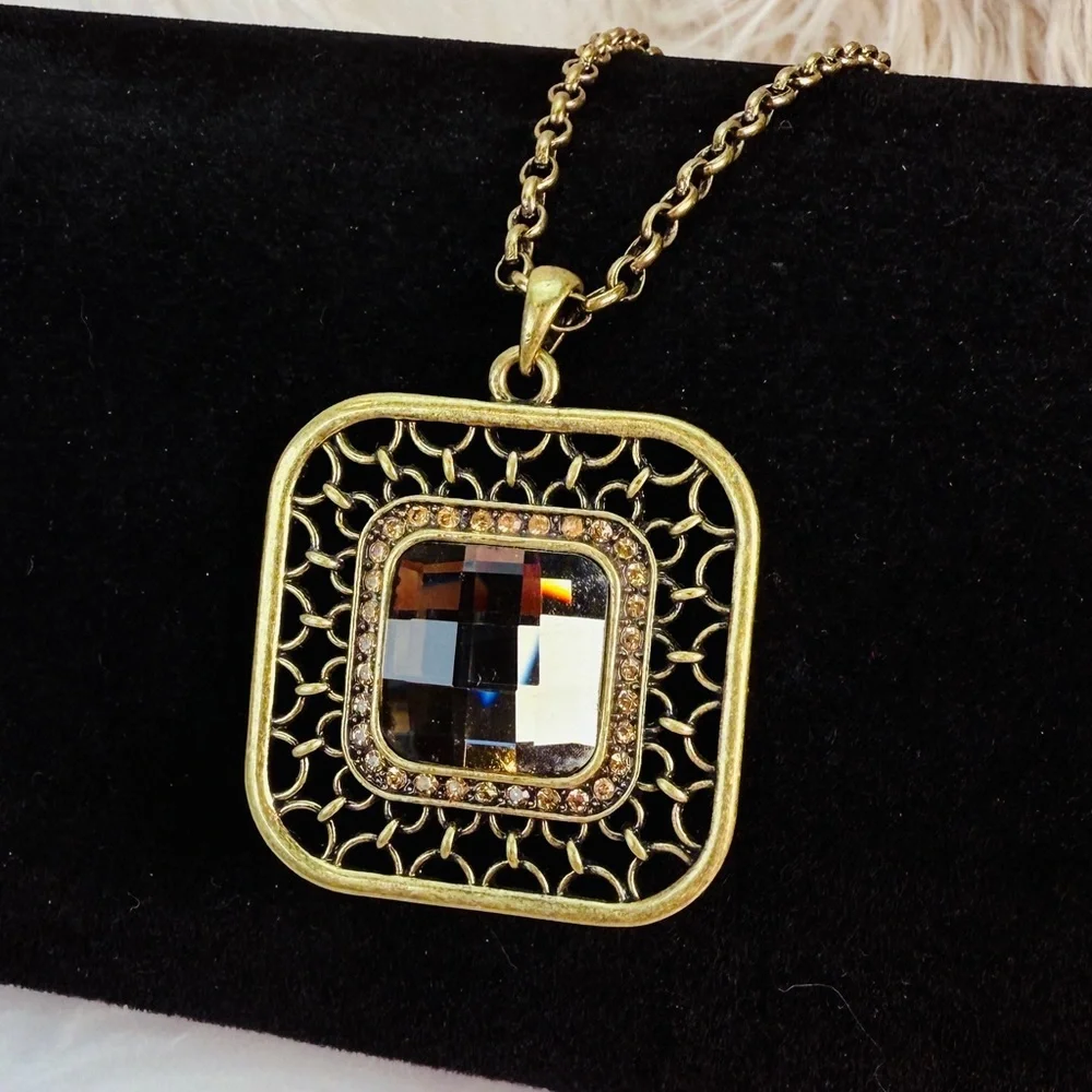 Vintage Bronze tone Brown Pendant Lia Sophia Necklace